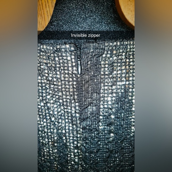 Forever 21+ Black & Gold Metallic Sequin Shift Dress | NWOT | Sz: 1XL - Picture 4 of 9